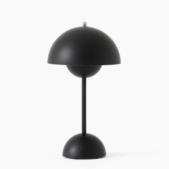 LunarGlow ladattava LED-pöytälamppu lämpimällä valkoisella valolla