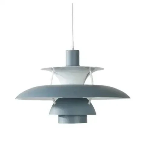 AuraLuxe moderni kattovalaisin – Himmennettävä LED-valo, elegantti metallirakenne, helppo asennus