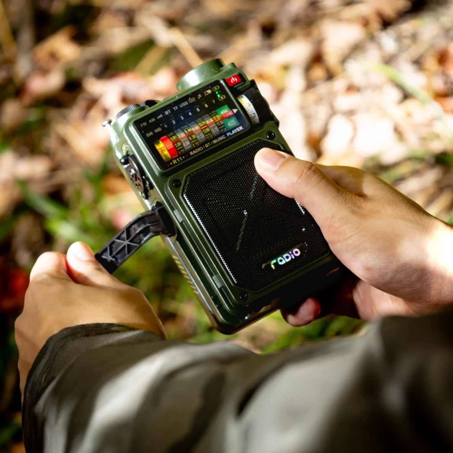 SignalSafe™ Survival Hub – 9-i-1 Nødradio, Powerbank og Sikkerhetsenhet