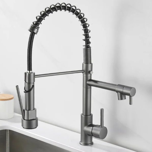 DualFlow Luxe™ Keittiöhana – Musta & Kulta Eleganssia Kaksisuuttimisella Muotoilulla