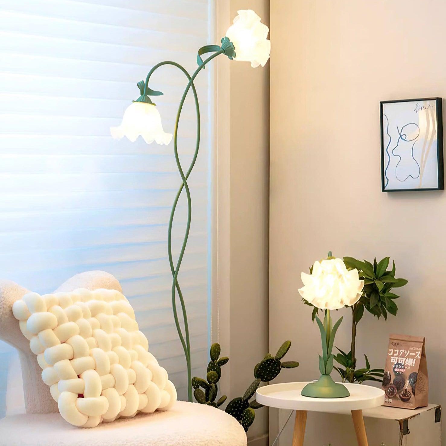 Flowers LED Floor Lamp with Matte Green Finish