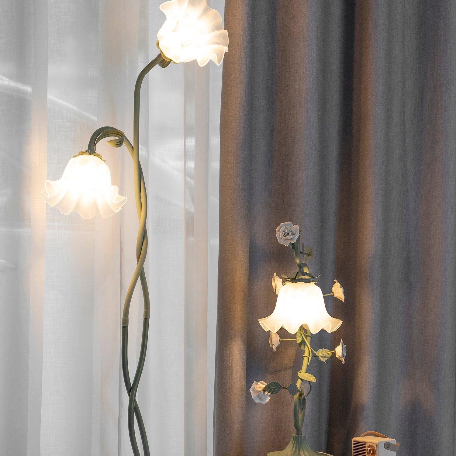 Flowers LED Floor Lamp with Matte Green Finish