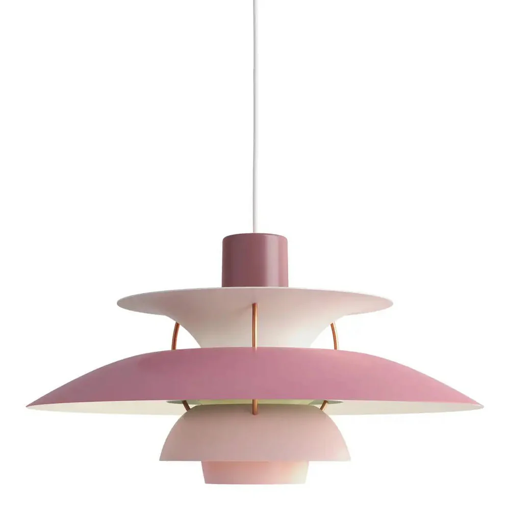 AuraLuxe moderni kattovalaisin – Himmennettävä LED-valo, elegantti metallirakenne, helppo asennus