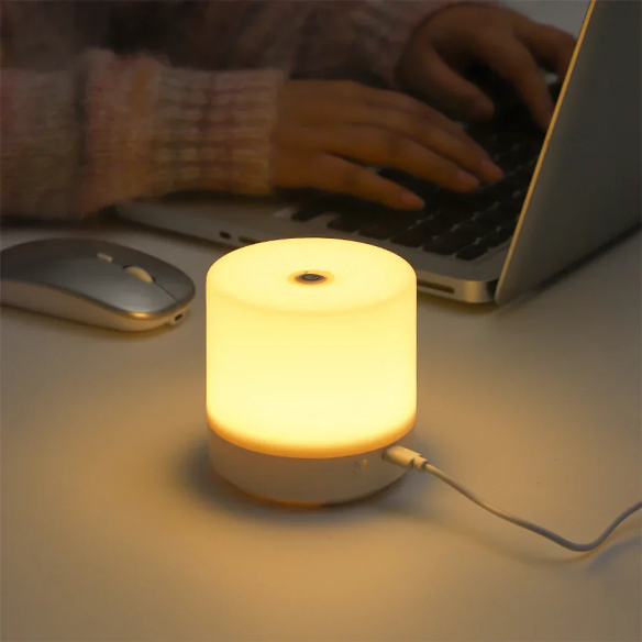 Lumina Touch LED -yövalo – Kompakti ja tyylikäs USB-pöytälamppu