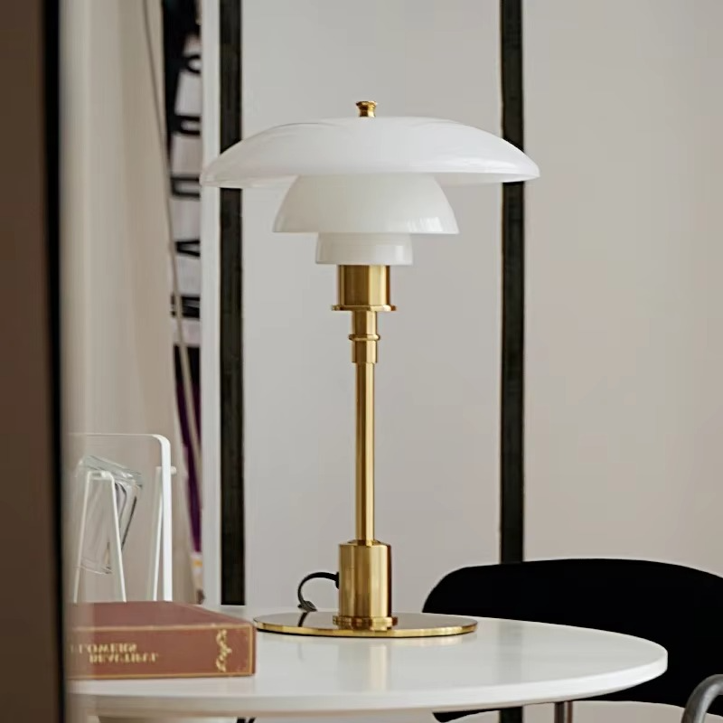LED-pöytälamppu Moderni Tanskalainen Design