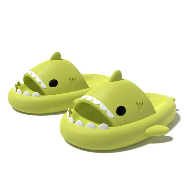 Sharky Steps - Mukavat ja hauskat hai-sandaalit koko perheelle