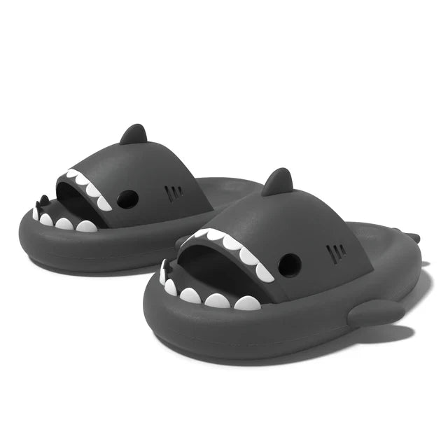 Sharky Steps - Mukavat ja hauskat hai-sandaalit koko perheelle