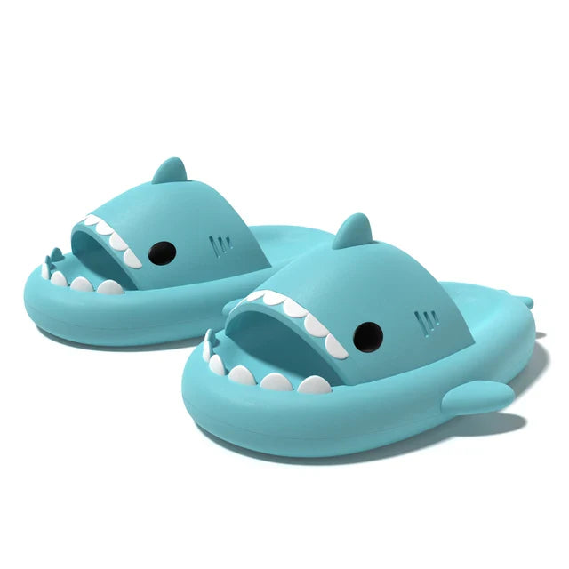 Sharky Steps - Mukavat ja hauskat hai-sandaalit koko perheelle