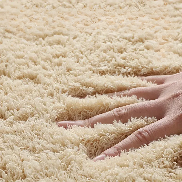 AquaComfort Liukumaton Kylpyhuonematto – Pehmeä ja Moderni Design Neutraaleissa Väri­sävyissä