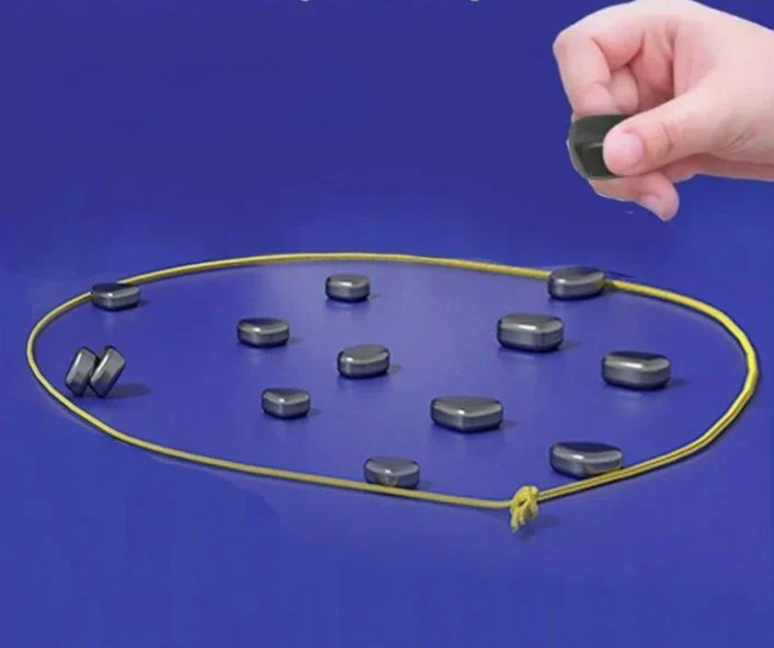 Kletshuts™ MagneticChess – Strateginen Magneettinen Lautapeli Perheelle ja Ystäville