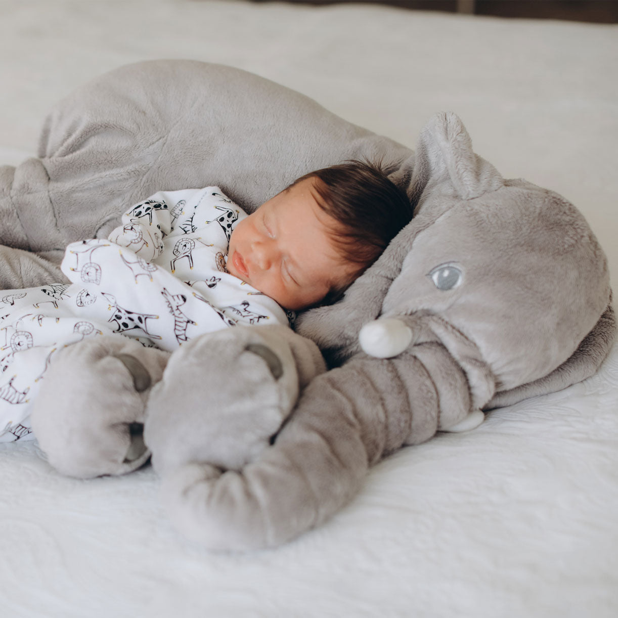 HappyCuddles Unikaveri – Pehmeä ja Turvallinen Yökaveri Lapsellesi