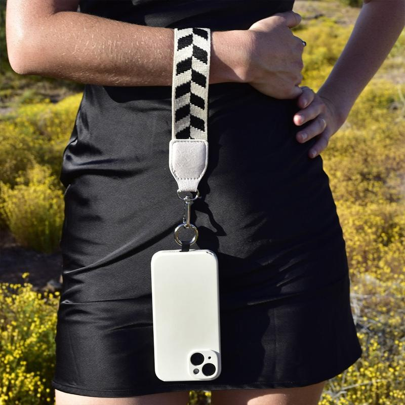 Clip and Go | Hands-Free-Puhelinnauha Taskulla