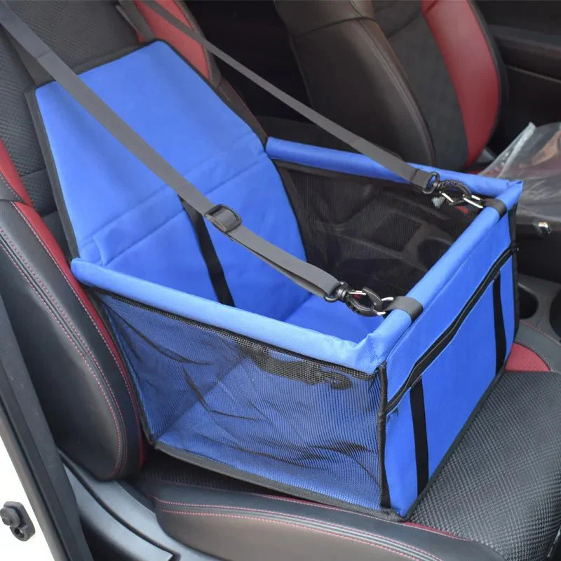 Tilava ja hengittävä autotuoli lemmikille