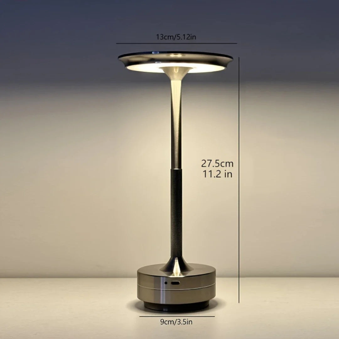 LED Pöytälamppu USB Yöpöydälle ja Sisäkäyttöön