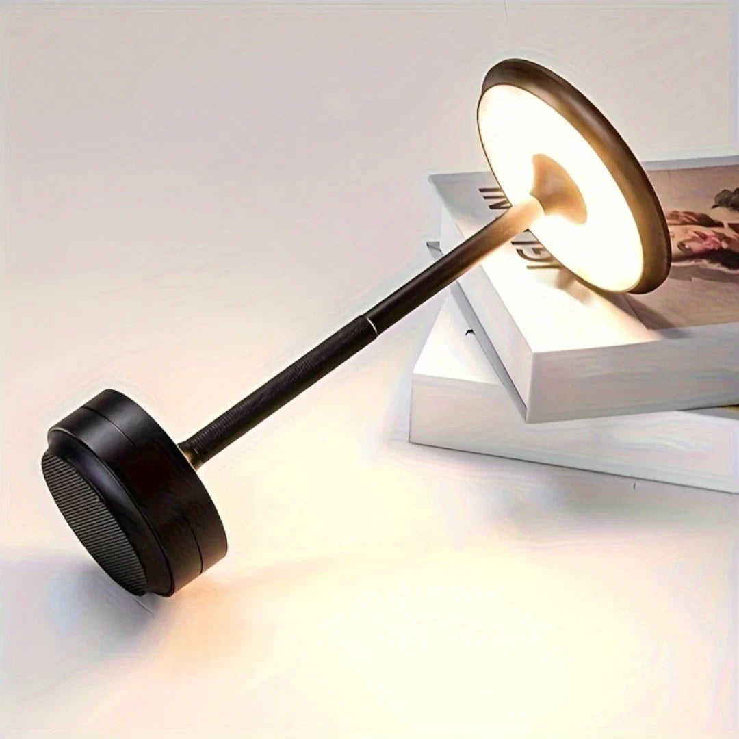 LED Pöytälamppu USB Yöpöydälle ja Sisäkäyttöön