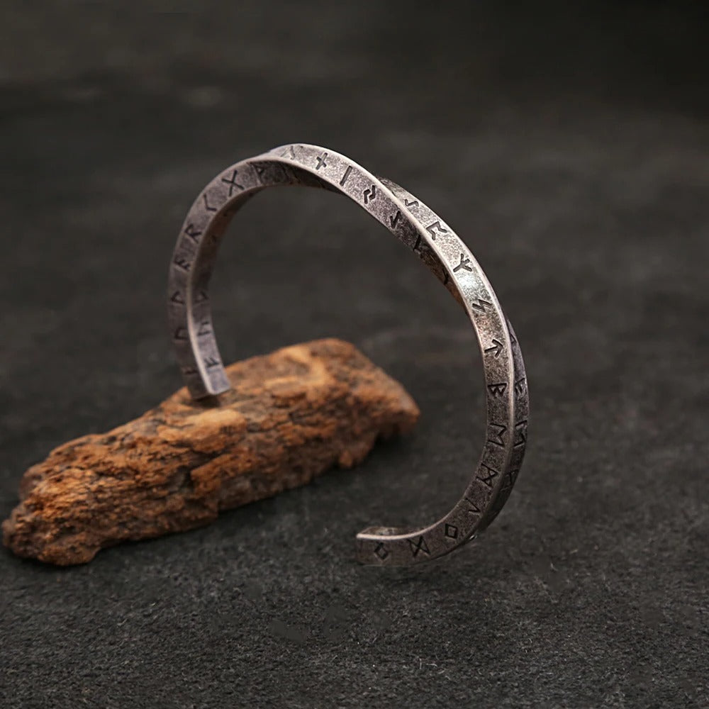 Viking Valor Mobius -rannekoru - avaa viikinkien voima ja vahvuus
