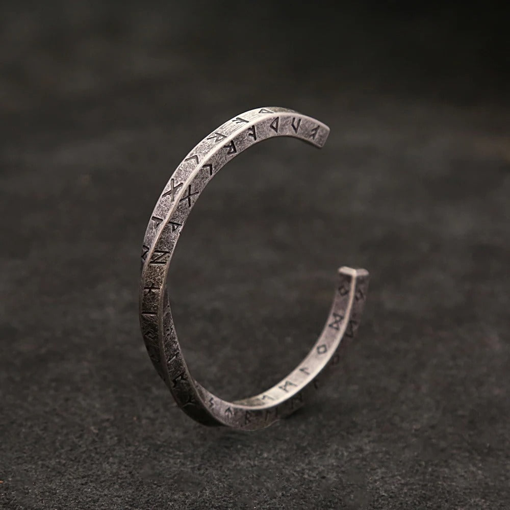 Viking Valor Mobius -rannekoru - avaa viikinkien voima ja vahvuus
