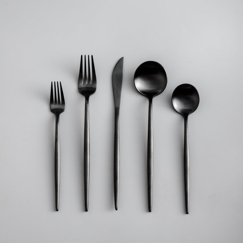 Ruokailuvälineet Minimalistinen Muotoilu